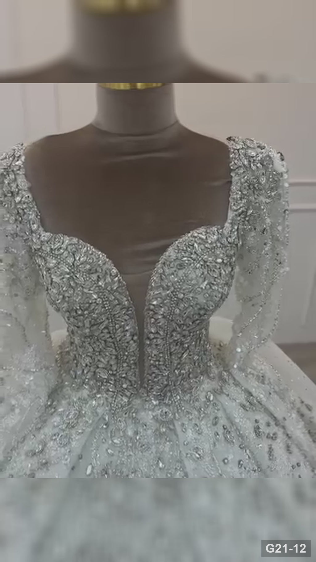 G21-012 Ivory Ball Gown Lace Wedding Dress and Chapel Train