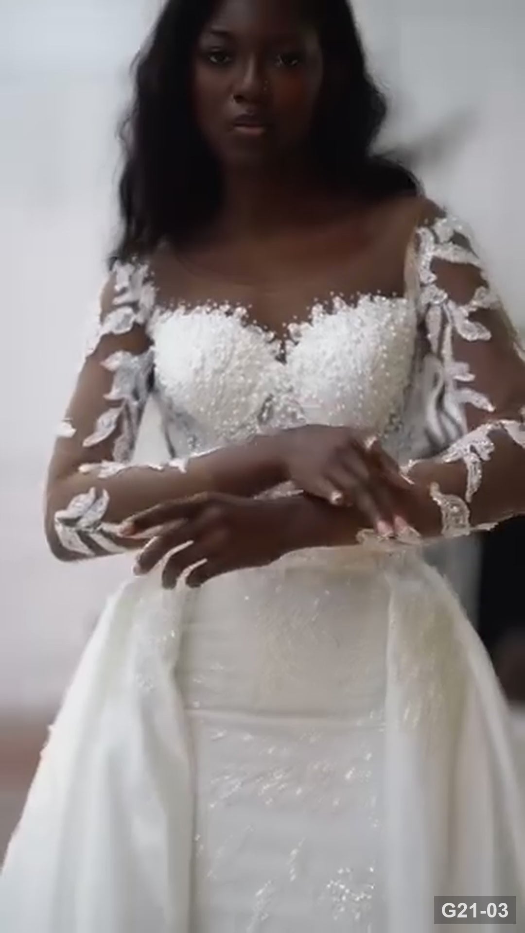 G21-003 Ivory A-Line Lace Wedding Dress with V-Neck and Chapel Train